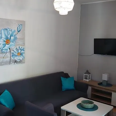 Tulipan - With Free Private Parking Garage