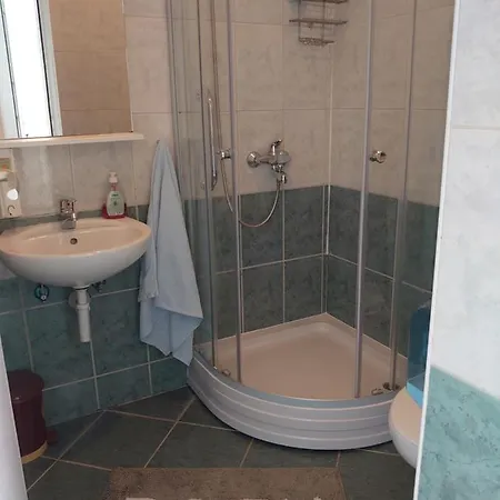 Appartement Tulipan - With Free Private Parking Garage *