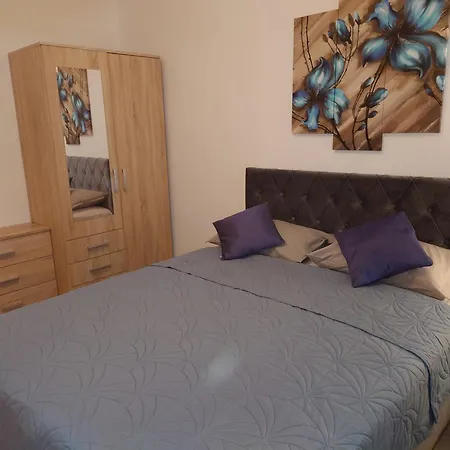 Tulipan - With Free Private Parking Garage * Mostar