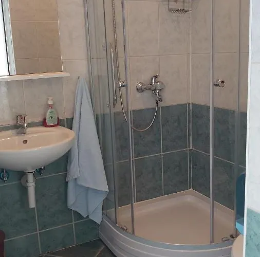 Tulipan - With Free Private Parking Garage 公寓 莫斯塔尔