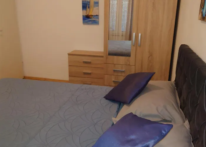 公寓 Tulipan - With Free Private Parking Garage